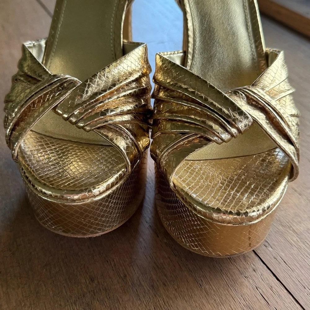 Michael Kors Size 7 1/2. Gold Platform High Heel Sandals with Ankle Strap - Picture 7 of 8